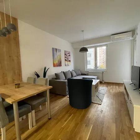 Premium Apartment *